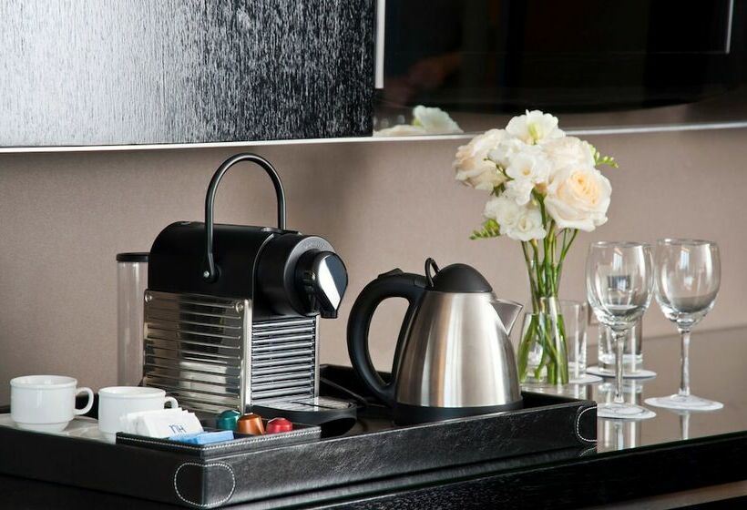 فندق NH Santiago del Estero