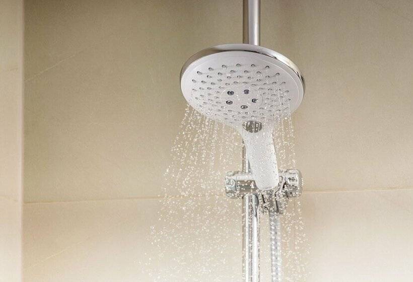 فندق NH Santiago del Estero