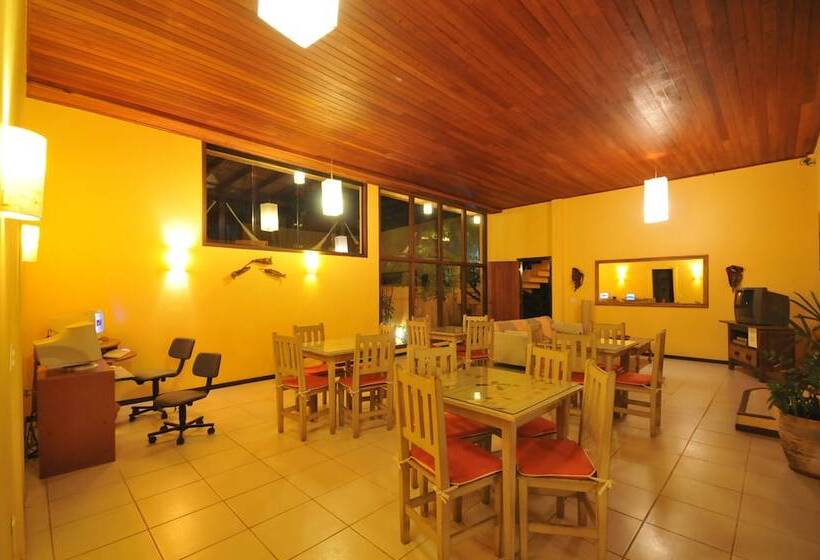 هتل Pousada Amancay