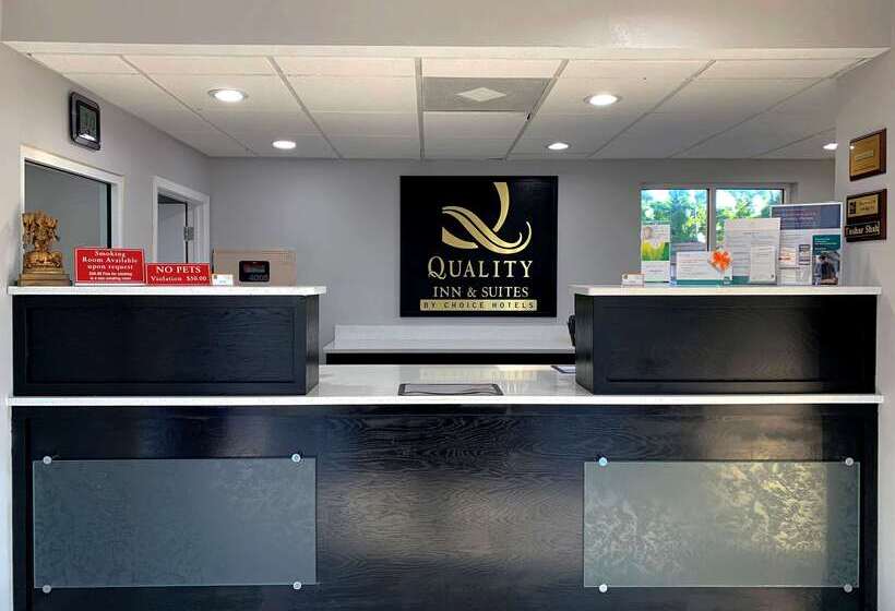 בית מלון כפרי Quality Inn & Suites Near Panama City Beach