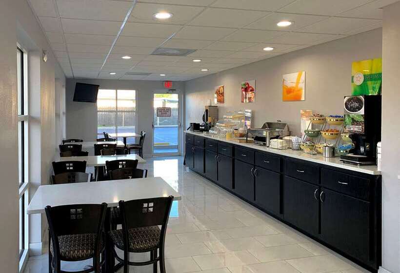 בית מלון כפרי Quality Inn & Suites Near Panama City Beach