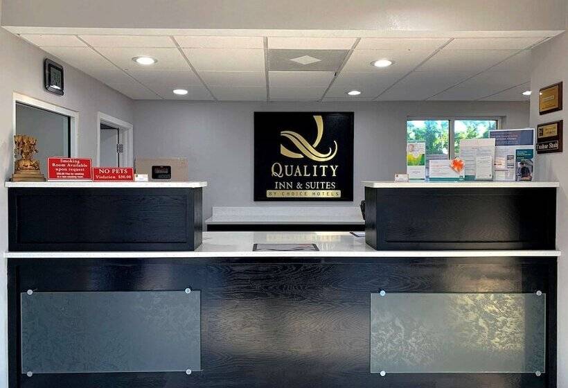 בית מלון כפרי Quality Inn & Suites Near Panama City Beach