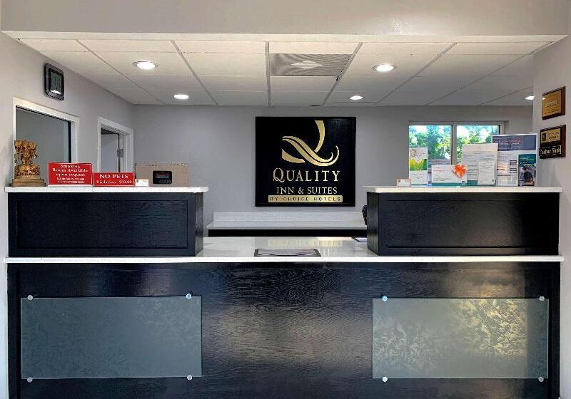 בית מלון כפרי Quality Inn & Suites Near Panama City Beach