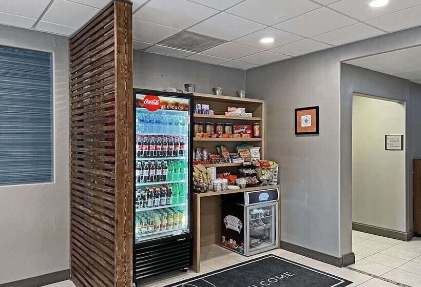 هتل Country Inn & Suites By Radisson Rehoboth Beach   Dewey
