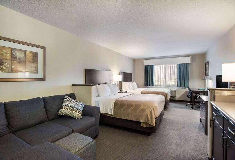 فندق Quality Inn & Suites West