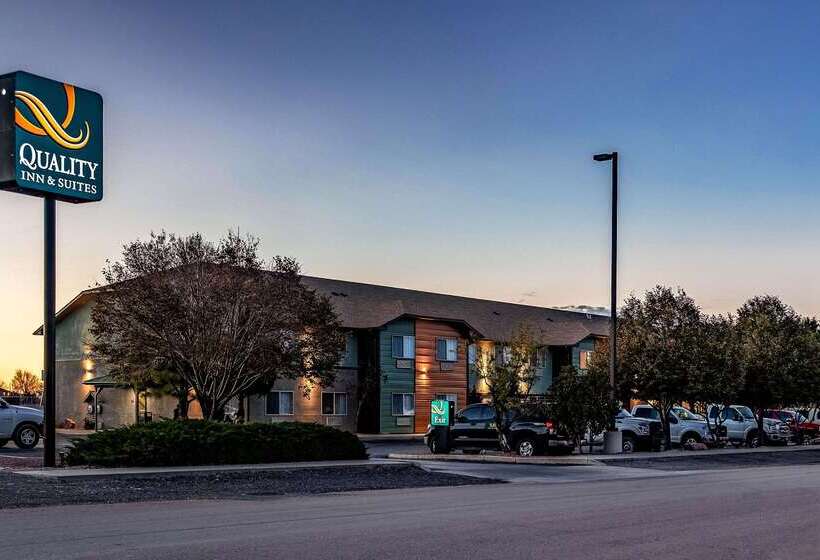 فندق Quality Inn & Suites West