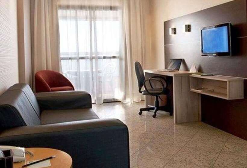 酒店 Quality Suites Vila Velha