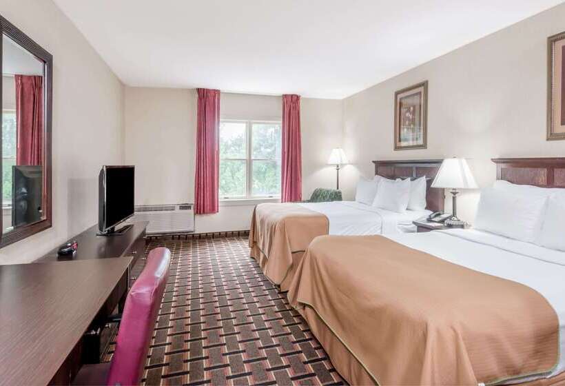 هتل Ramada By Wyndham Groton Mystic