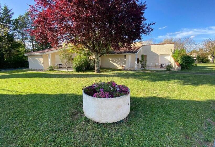 Отель Restaurant La Dame Du Lac