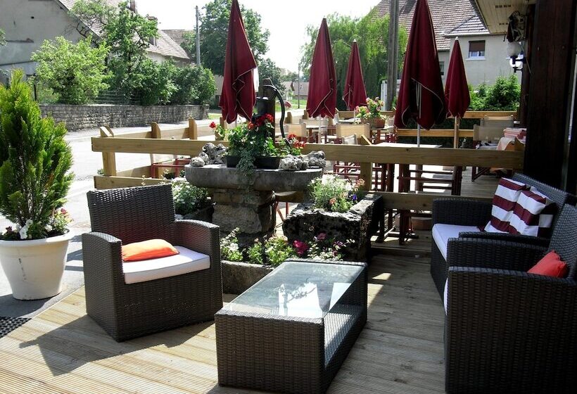 Отель Restaurant Robichon