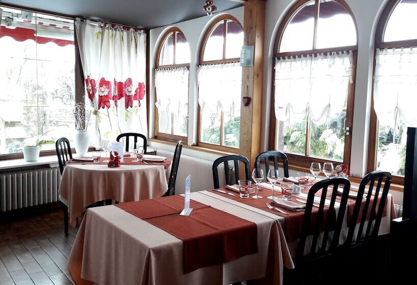 Отель Restaurant Robichon