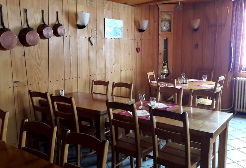 Отель Restaurant Robichon