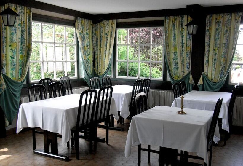 Отель Restaurant Robichon