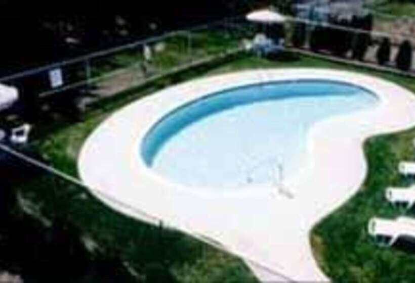 Отель Rodeway Inn Willington North