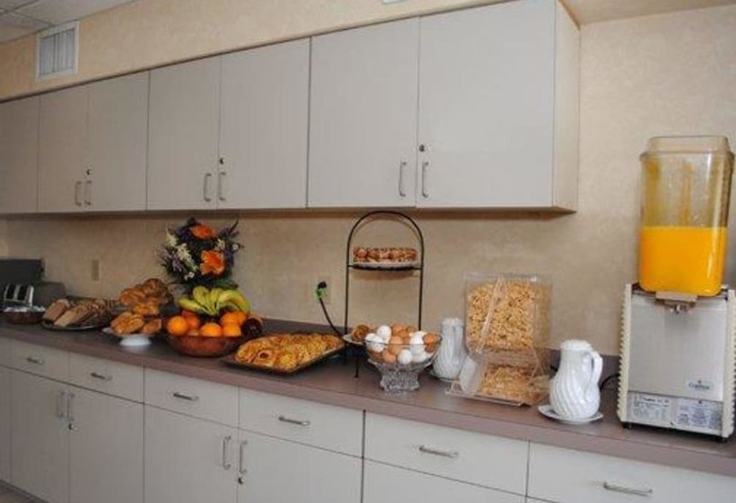 فندق Rodeway Inn Willington North