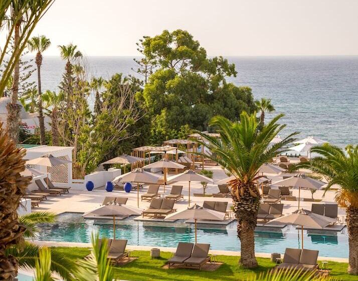 Отель Royal Azur Thalassa