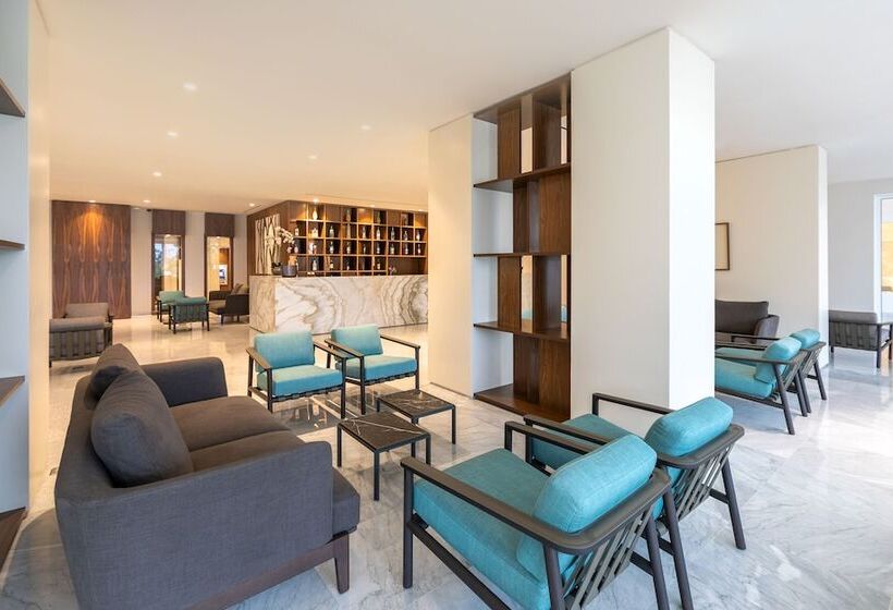 Отель Royal Azur Thalassa