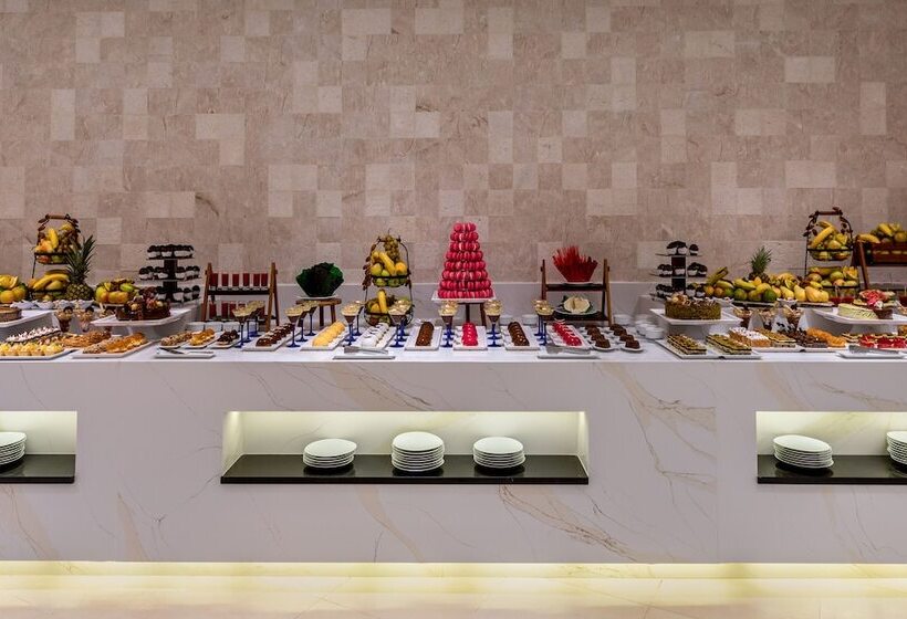 Отель Royal Azur Thalassa