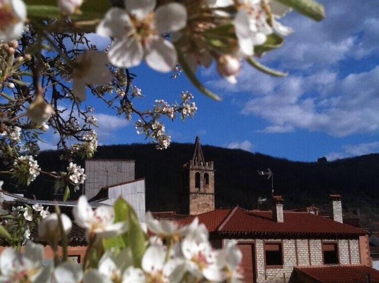 Сельский отель Rural La Casa De Pasarón