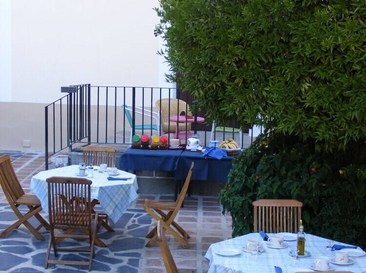 Сельский отель Rural La Casa De Pasarón