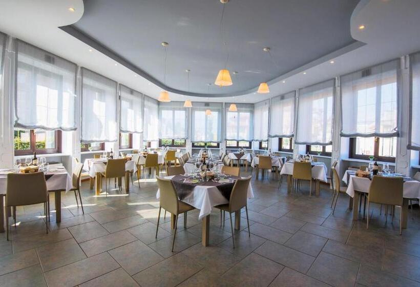 בית מלון כפרי Santanna