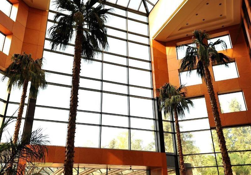 Sheraton Pilar Hotel & Convention Center