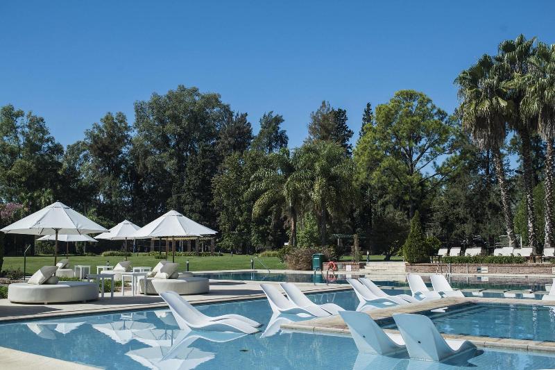 Sheraton Pilar Hotel & Convention Center