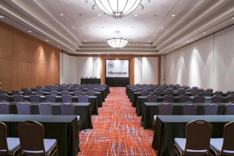 Sheraton Pilar Hotel & Convention Center