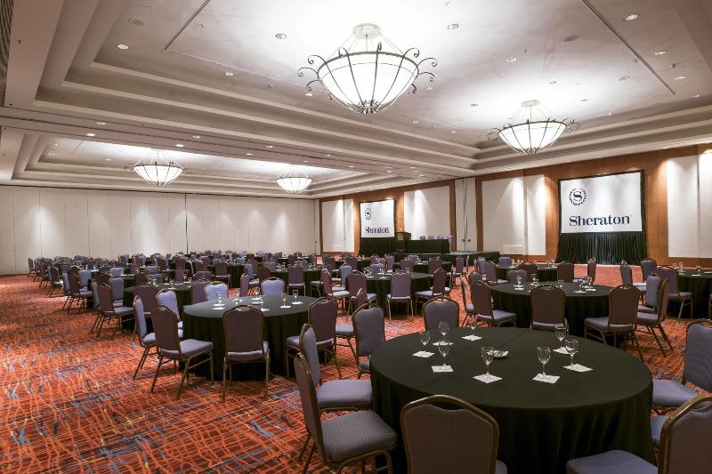 Sheraton Pilar Hotel & Convention Center