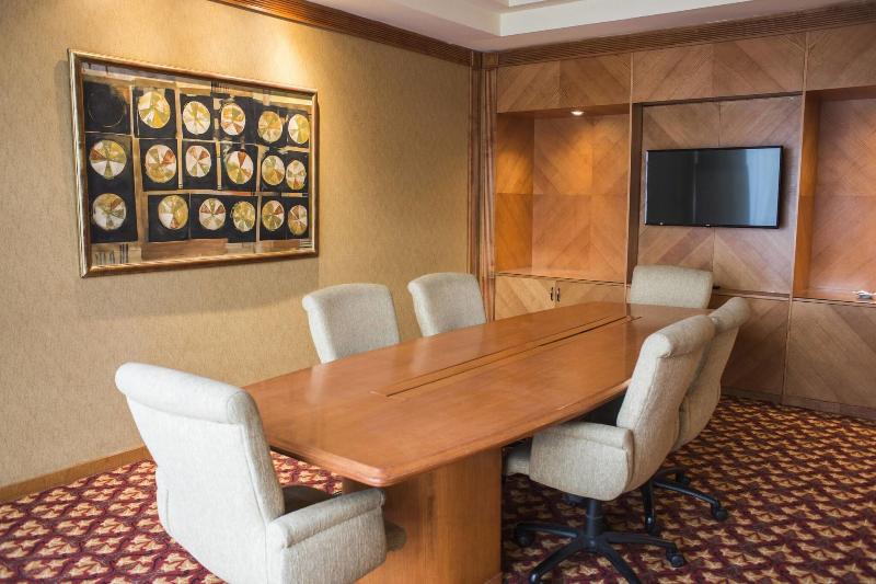 Sheraton Pilar Hotel & Convention Center