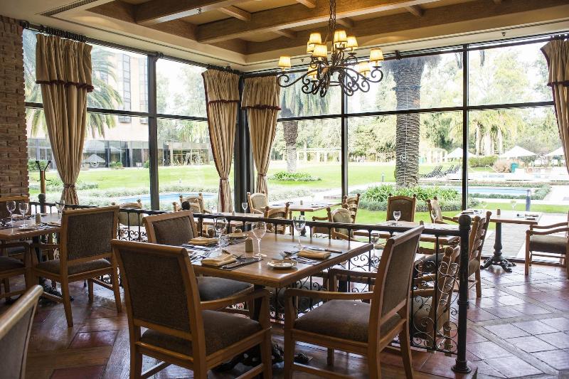 Sheraton Pilar Hotel & Convention Center