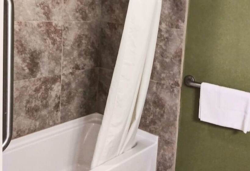 Отель Sleep Inn & Suites