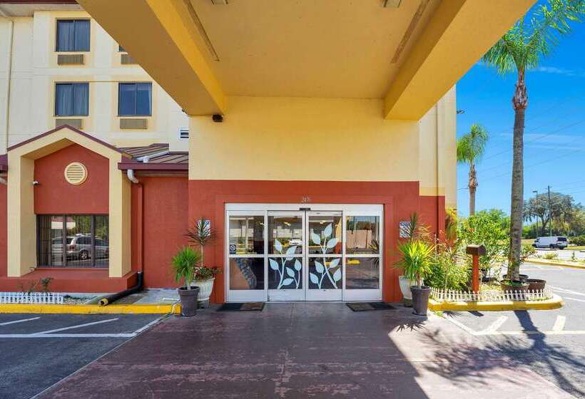 فندق Sleep Inn Leesburg Chain Of Lakes