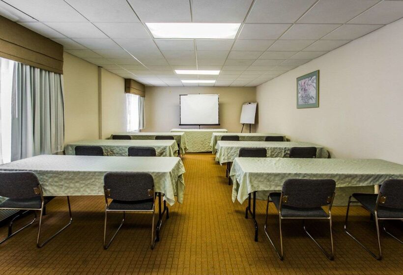 호텔 Sleep Inn & Suites Orlando International Airport