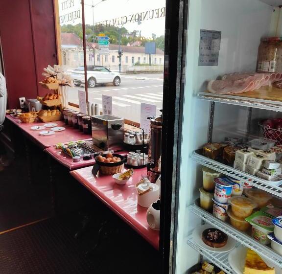 호텔 Terminus  Pizzeria Pizz A Gogo  Salle De Sport  Face A La Gare