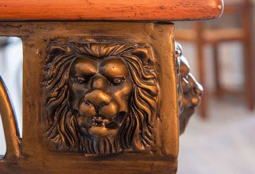 فندق The Originals Boutique, Hôtel Clos Sainte Marie, Nevers