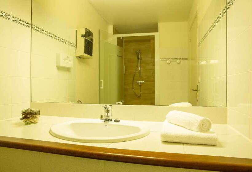 فندق The Originals Boutique, Hôtel Clos Sainte Marie, Nevers