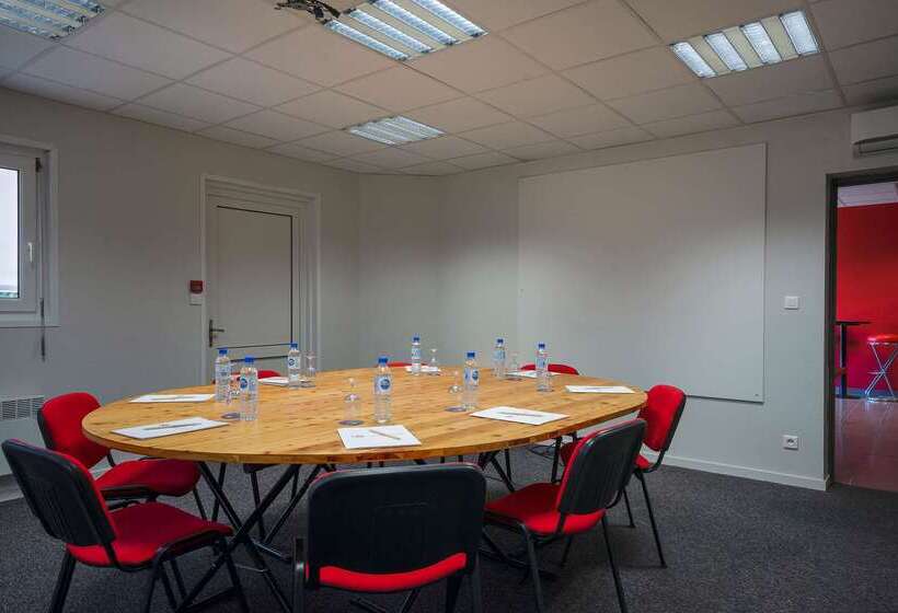 호텔 The Originals Boutique, Hôtel Le Pillebois, Bourgenbresse Nord