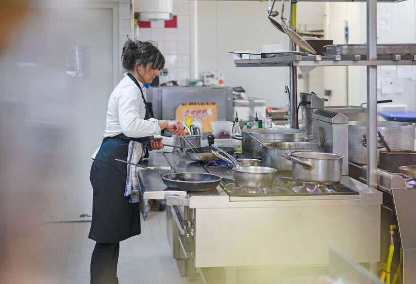 호텔 The Originals Boutique, Hôtel Le Pillebois, Bourgenbresse Nord