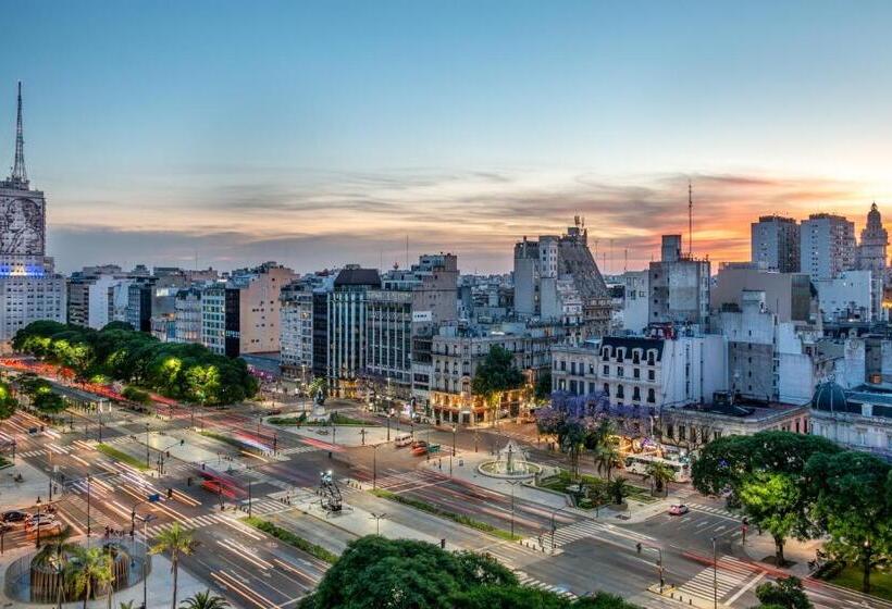 Отель Up Congreso