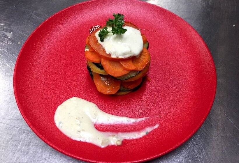 Logis Hôtel Centrotel Et Spa Bulles D Allier