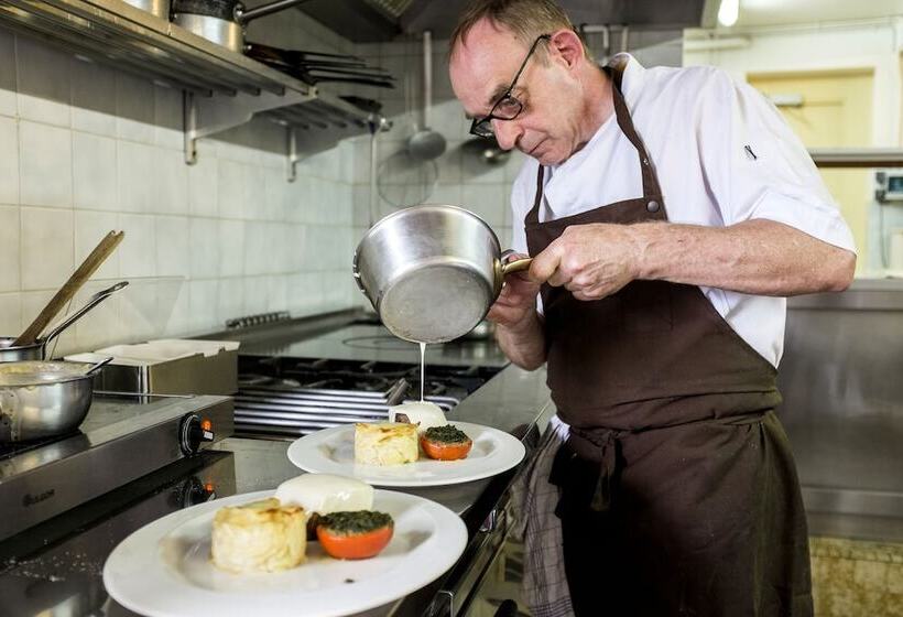 Logis Hotel & Restaurant La Paix