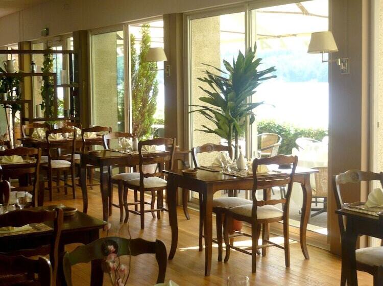Logis Hotel Du Lac