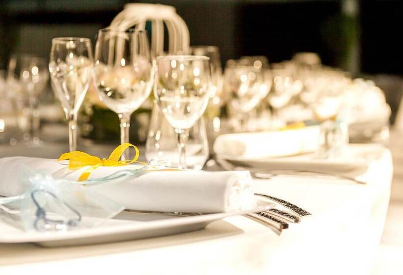 Logis Hotel Restaurant Croix Verte