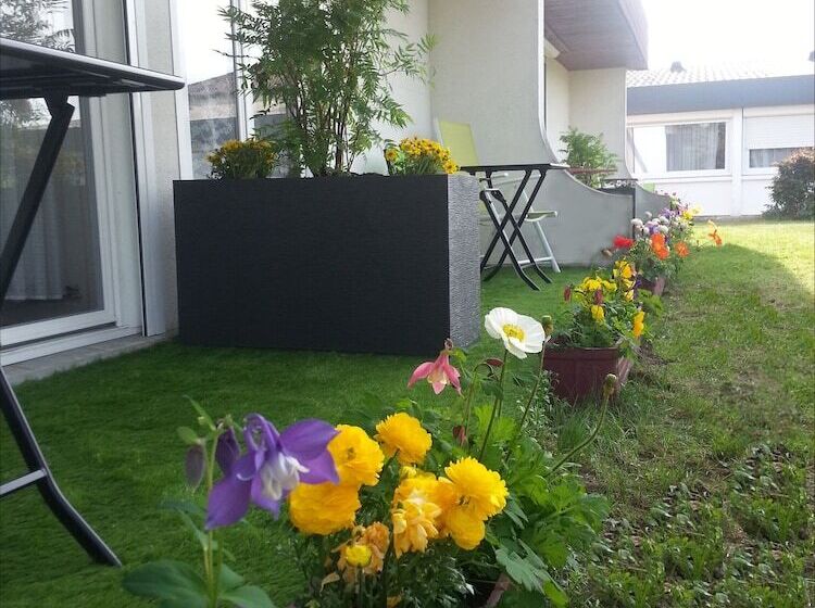 מוטל Les Jardins Du Forez