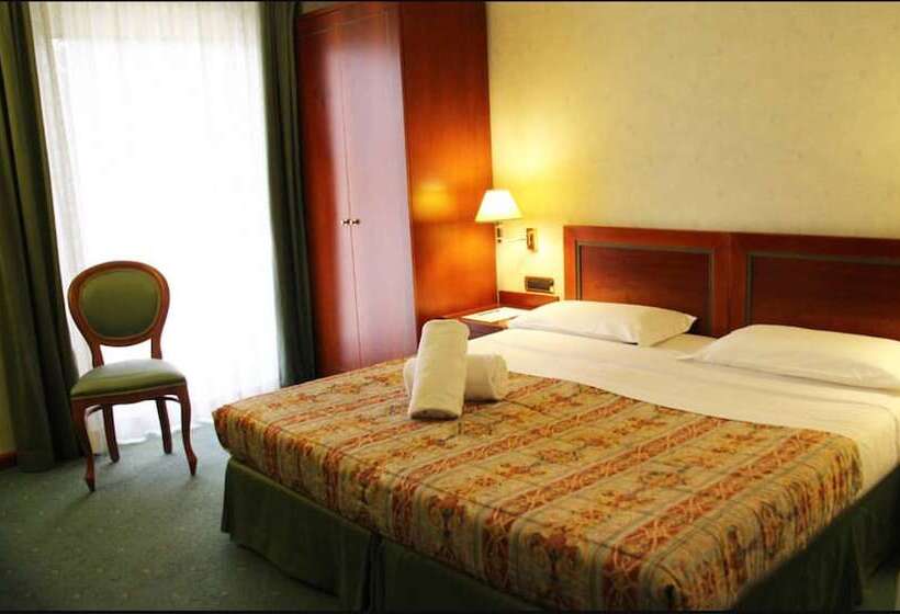 Phi Hotel Hortensis