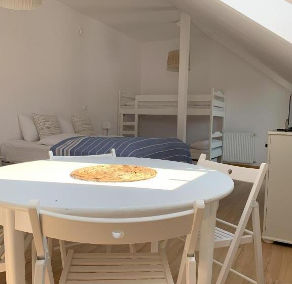 مبيت وإفطار Barcelona Rooms