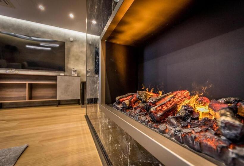 مبيت وإفطار Kalvin Restaurant & Pension