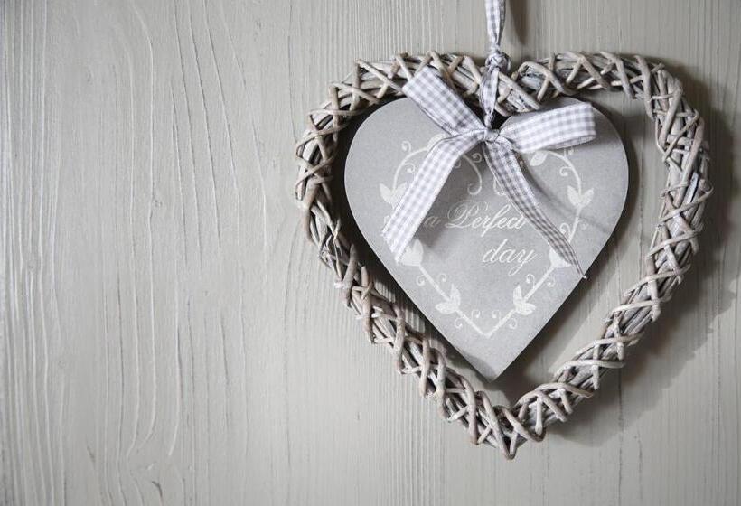 مبيت وإفطار Kalvin Restaurant & Pension