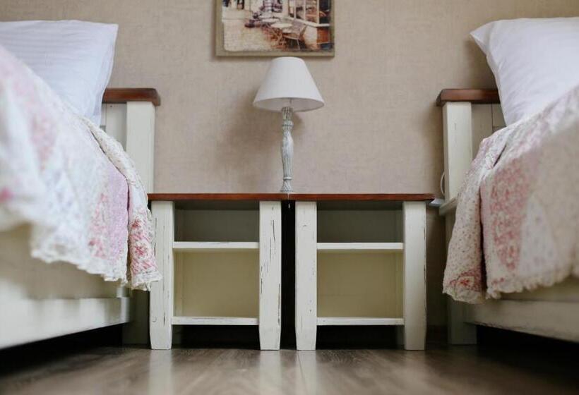 مبيت وإفطار Kalvin Restaurant & Pension